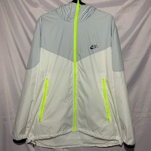 Lightweight nike sports Windbreaker jacket